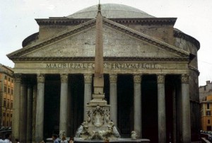 Pantheon,Roma,Túmulo do pintor Rafael Sanzio