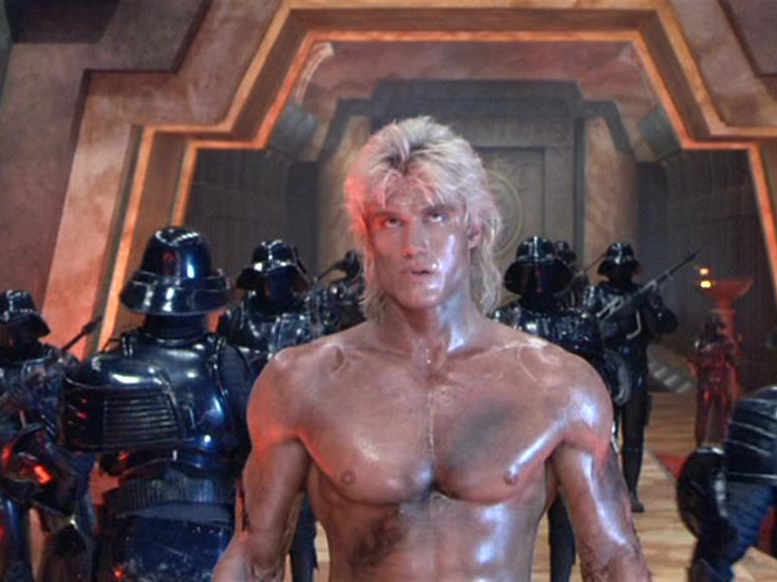 Um filme que marcou época. Mestres do Universo, de 1987, livremente inspirado no desenho animado He-Man, contou com o talento de Dolph Lundgren ainda no co...